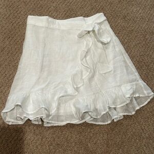 Summer ruffle skirt- like new! Worn once.